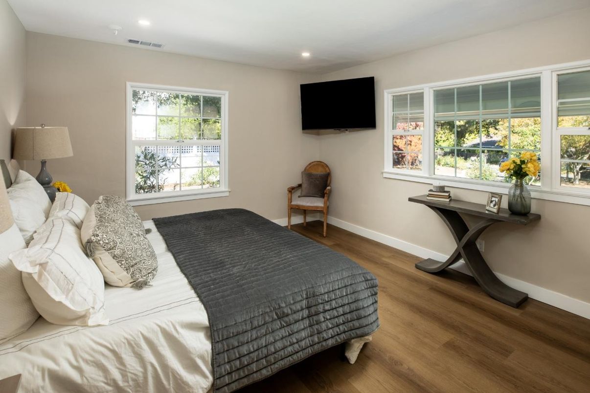 Bedroom, Interior, Recessed Lighting, Wood Texture Flooring