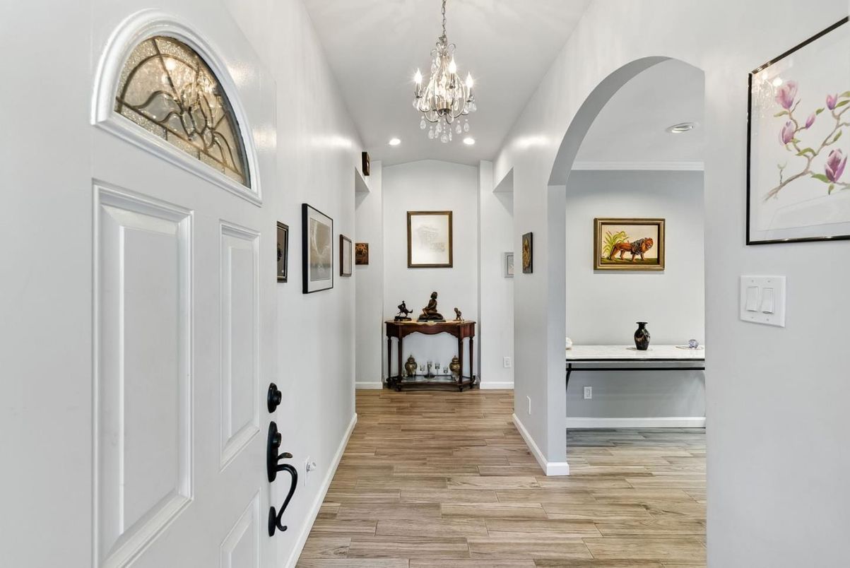 Chandelier, Interior, Recessed Lighting, Wood Texture Flooring