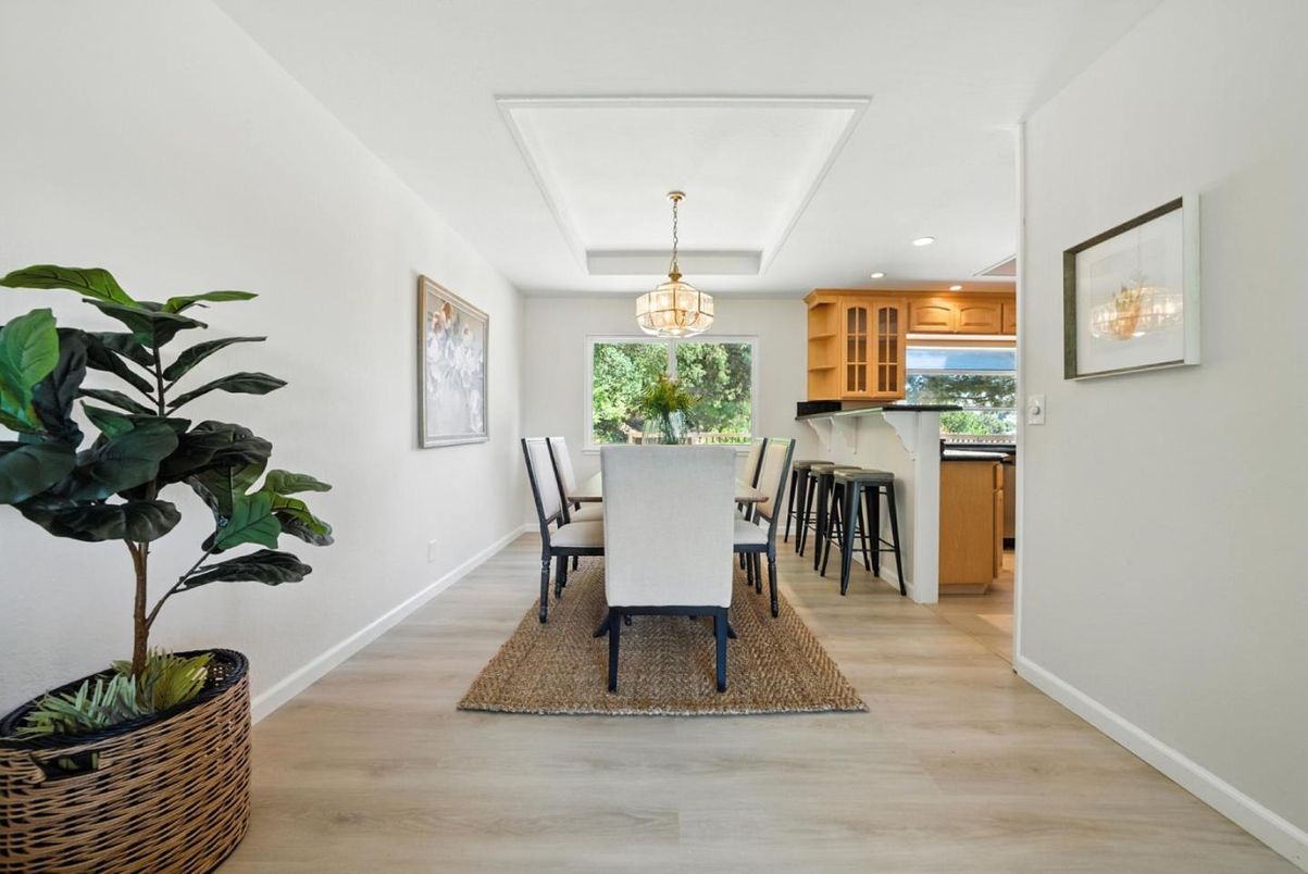 Dining room, Interior, Pendant Lights, Recessed Lighting, Wood Texture Flooring