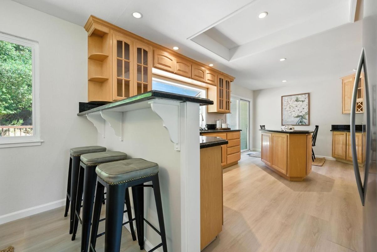 Interior, Kitchen, Recessed Lighting, Wood Texture Flooring