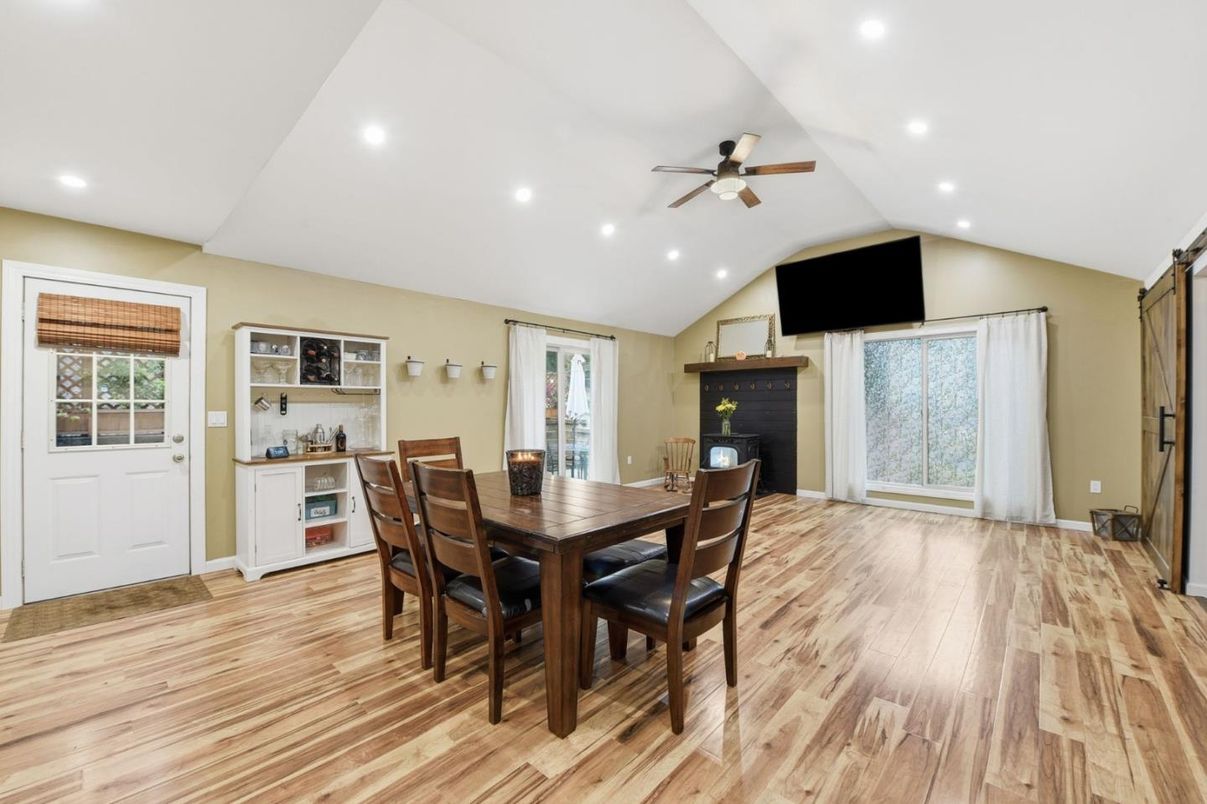 Dining room, Interior, Recessed Lighting, Wood Texture Flooring