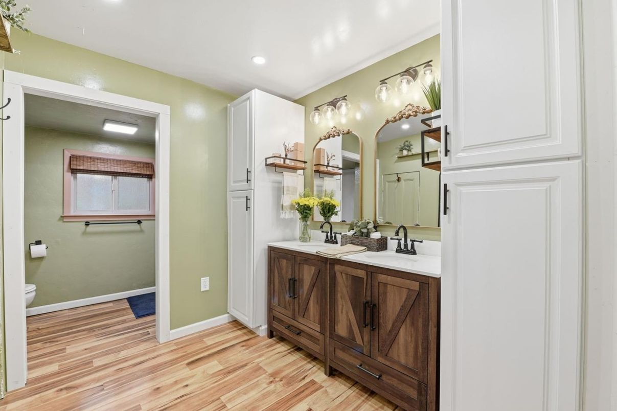 Bathroom, Dual Sink Vanities, Interior, Recessed Lighting, Wood Texture Flooring