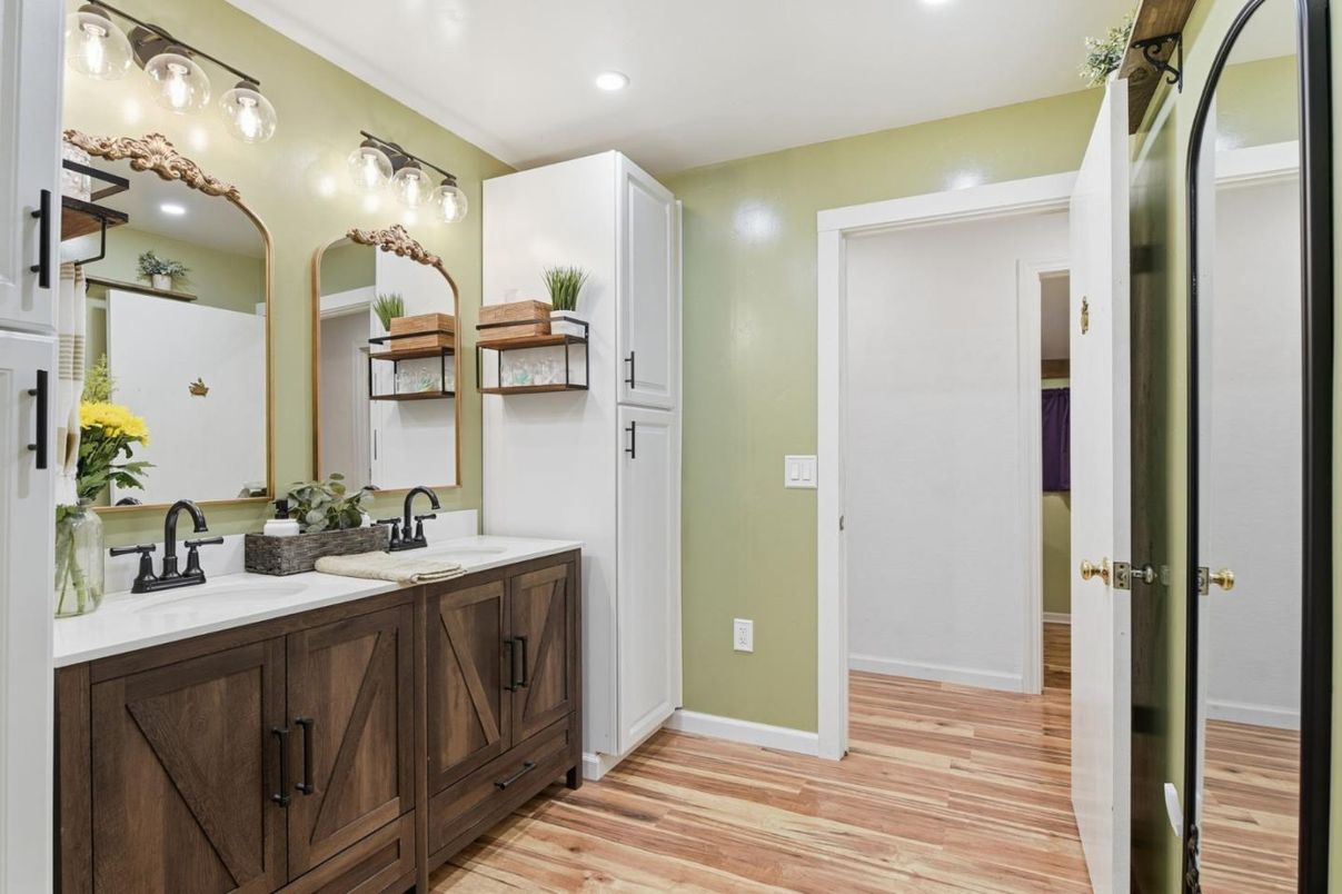 Bathroom, Dual Sink Vanities, Interior, Recessed Lighting, Wood Texture Flooring
