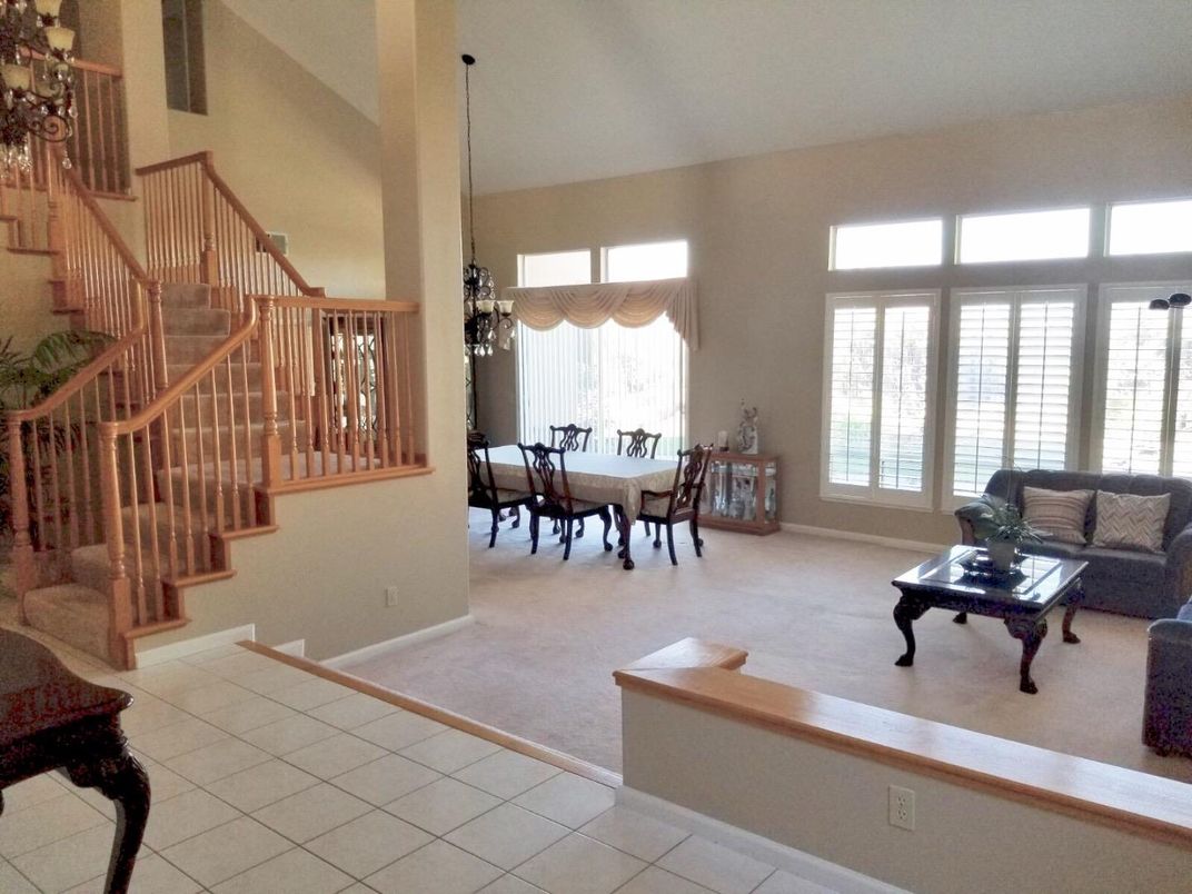 Chandelier, Dining room, Interior, Living room, Pendant Lights