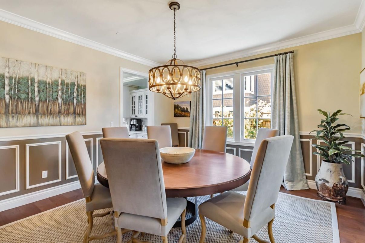 Chandelier, Dining room, Interior, Wood Texture Flooring