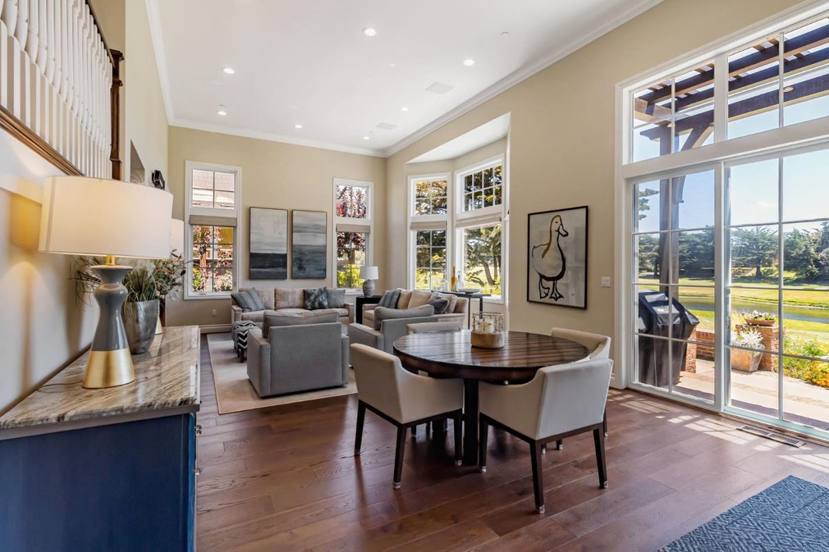 Dining room, Interior, Living room, Recessed Lighting, Wood Texture Flooring
