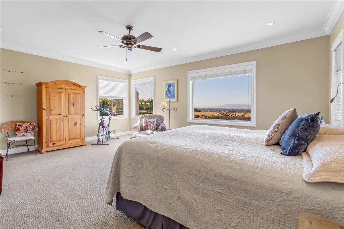 Bedroom, Fitness Equipment, Interior, Recessed Lighting