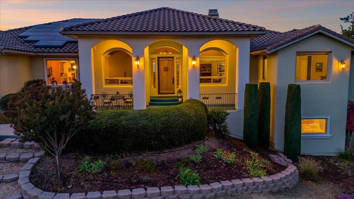 Exterior, Facade, Solar Panels, Mediterranean