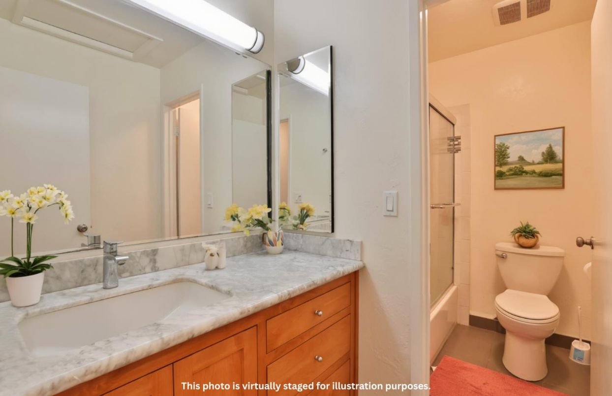 Bathroom, Dual Sink Vanities, Interior