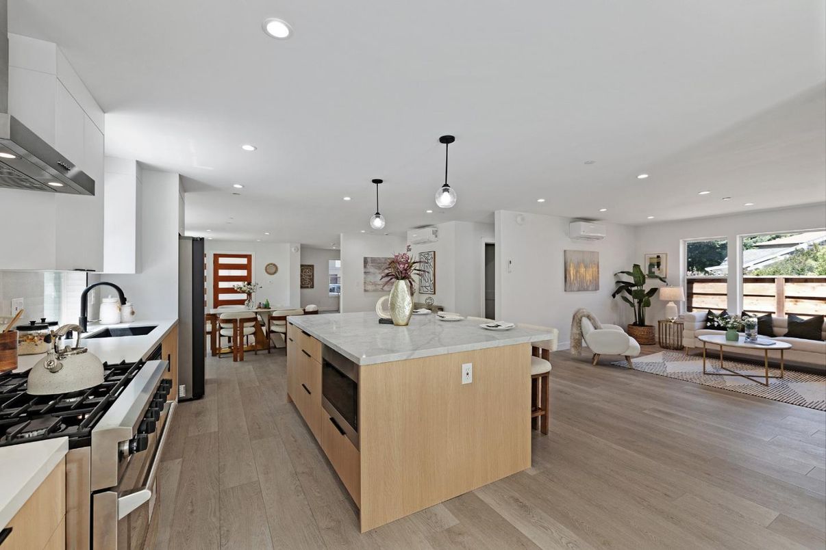 Dining room, Interior, Kitchen, Living room, Pendant Lights, Recessed Lighting, Stainless Steel Appliances, Wood Texture Flooring
