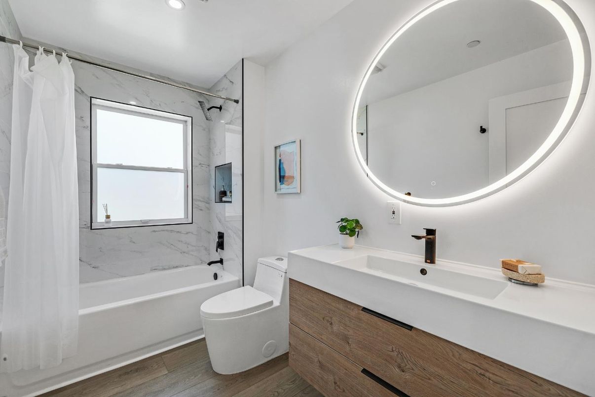 Bathroom, Interior, Marble Walls, Recessed Lighting, Wood Texture Flooring