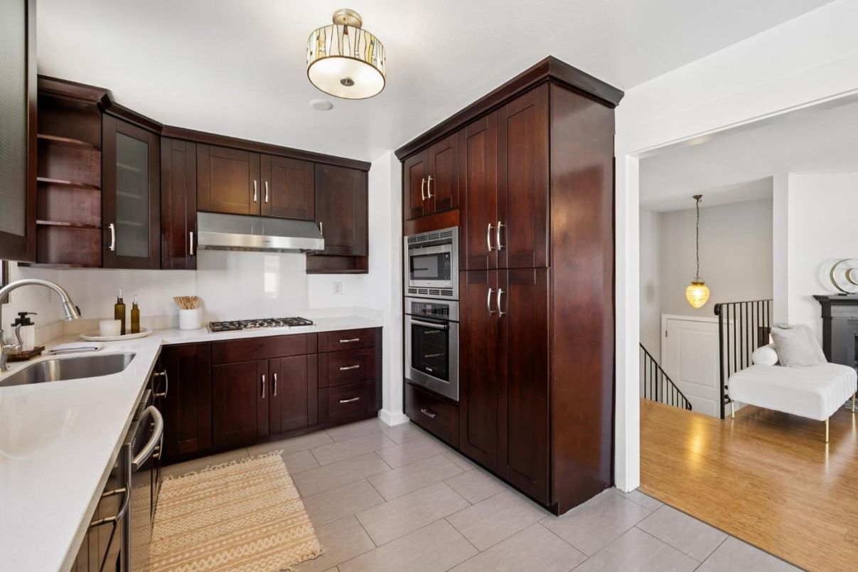 Interior, Kitchen, Pendant Lights, Stainless Steel Appliances