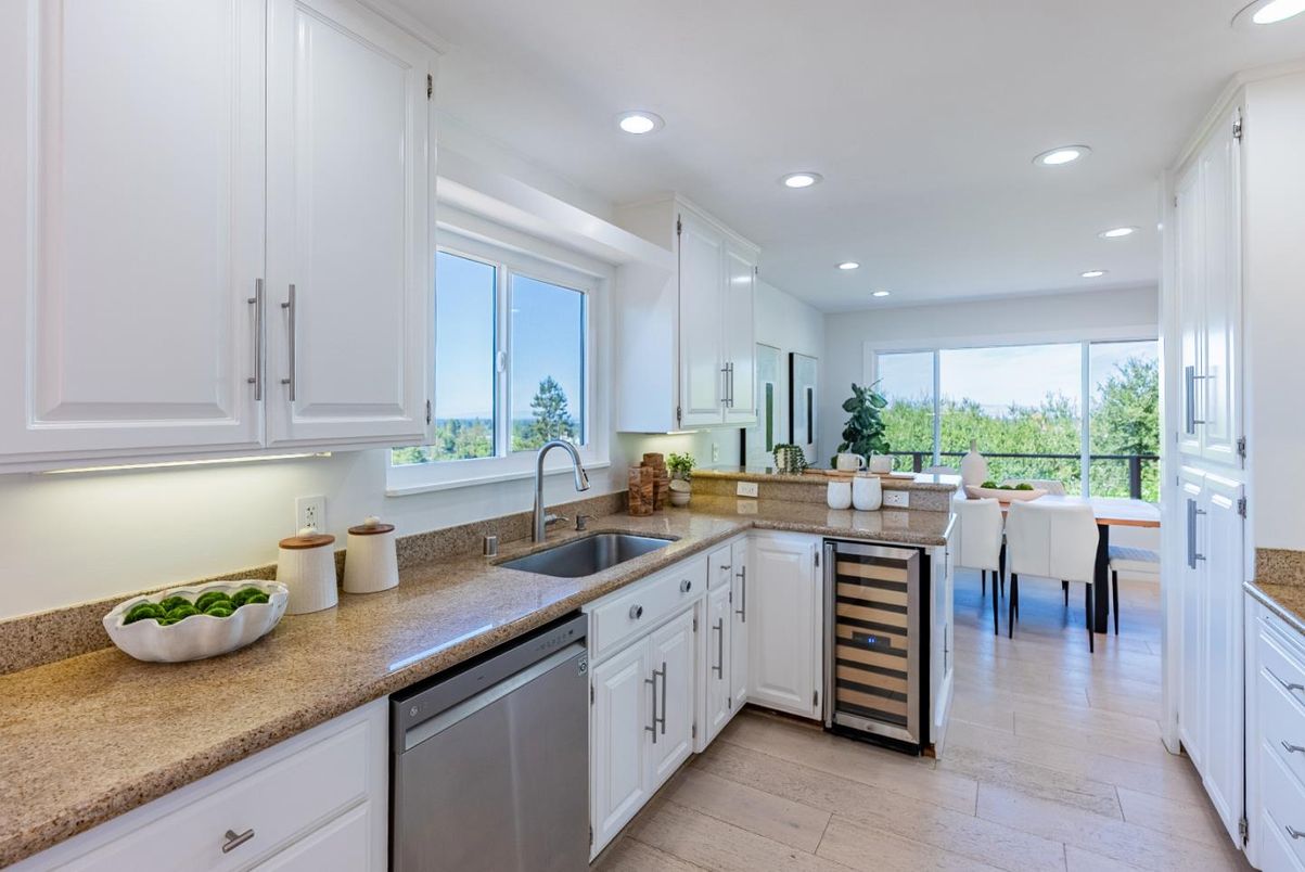 Dining room, Interior, Kitchen, Recessed Lighting, Wood Texture Flooring