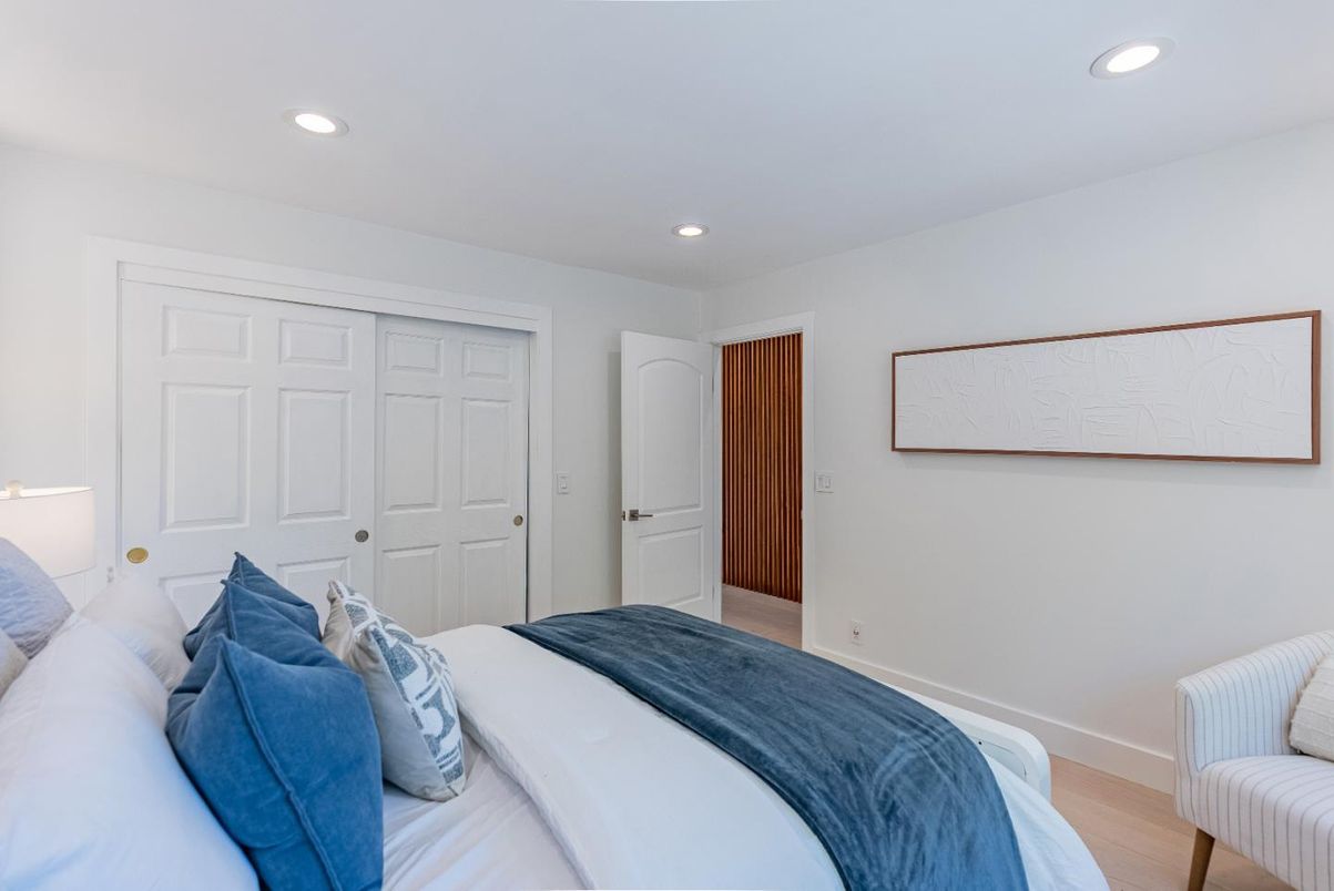 Bedroom, Interior, Recessed Lighting, Wood Texture Flooring
