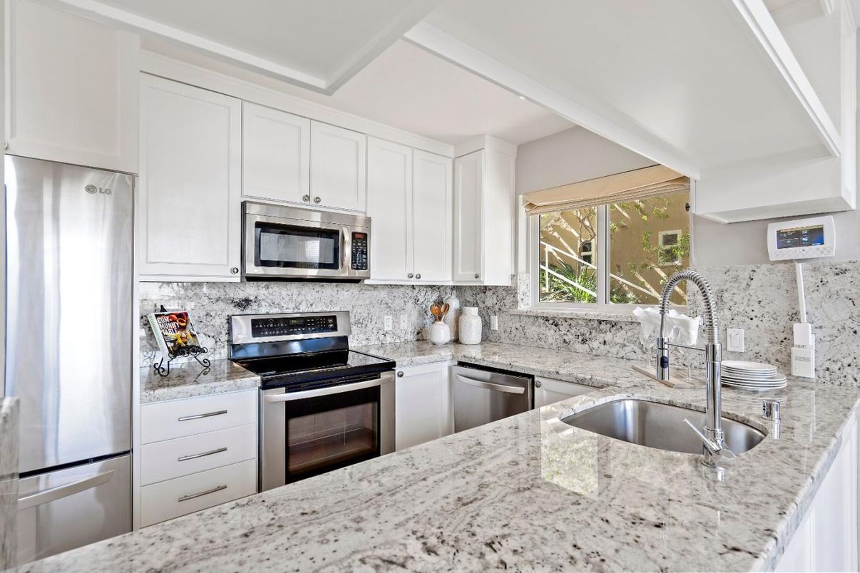 Interior, Kitchen, Stainless Steel Appliances