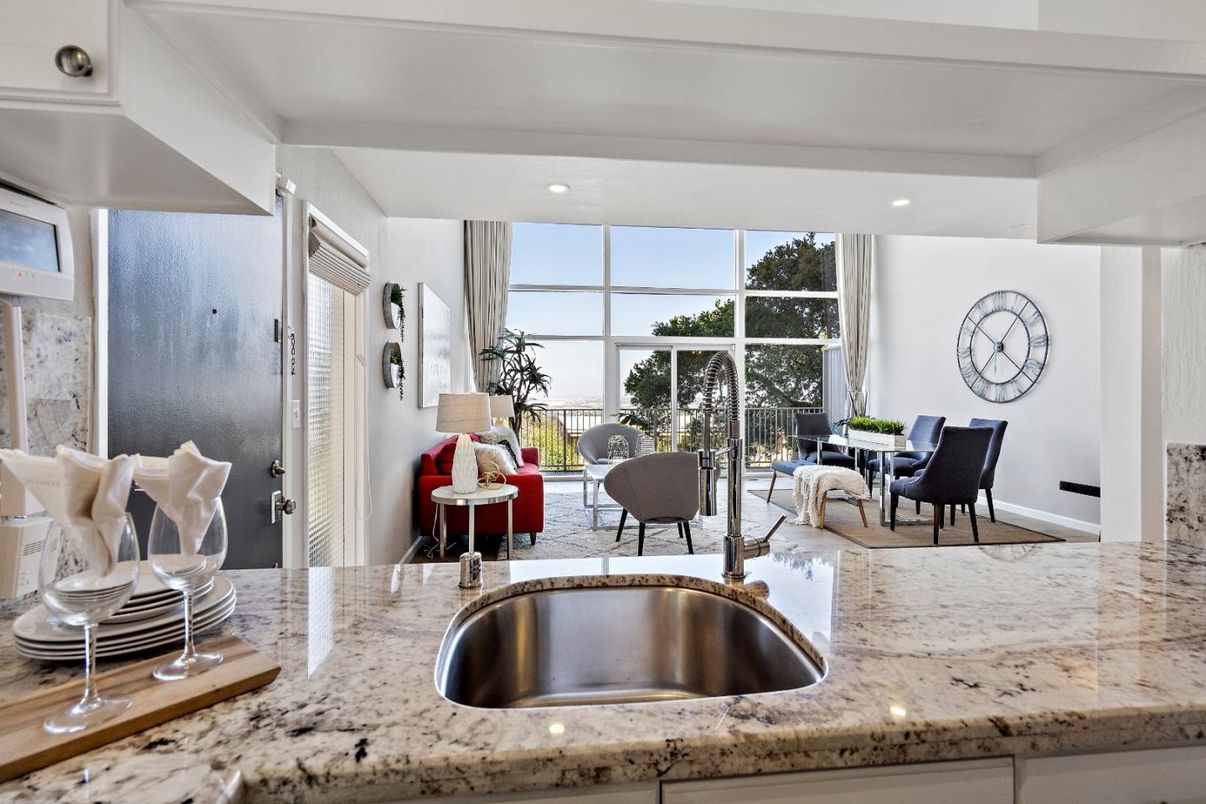 Dining room, Interior, Recessed Lighting, Water