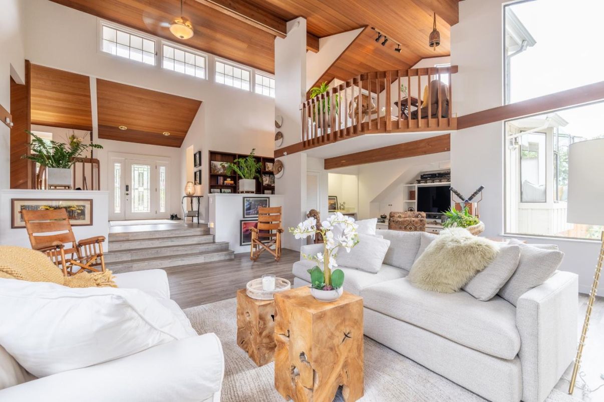 Interior, Living room, Recessed Lighting, Wooden Beams, Wooden Ceilings, Wood Texture Flooring