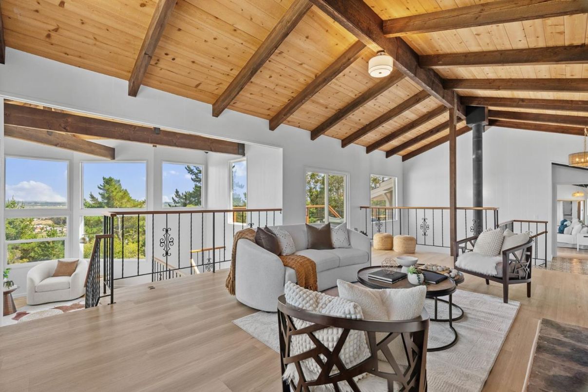 Interior, Living room, Pendant Lights, Wooden Beams, Wooden Ceilings, Wood Texture Flooring