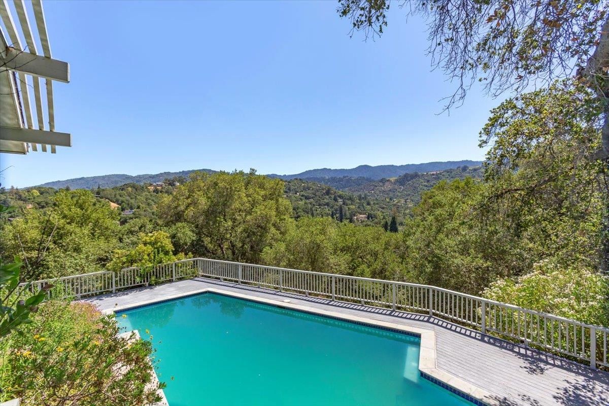 Exterior, Pool, Other