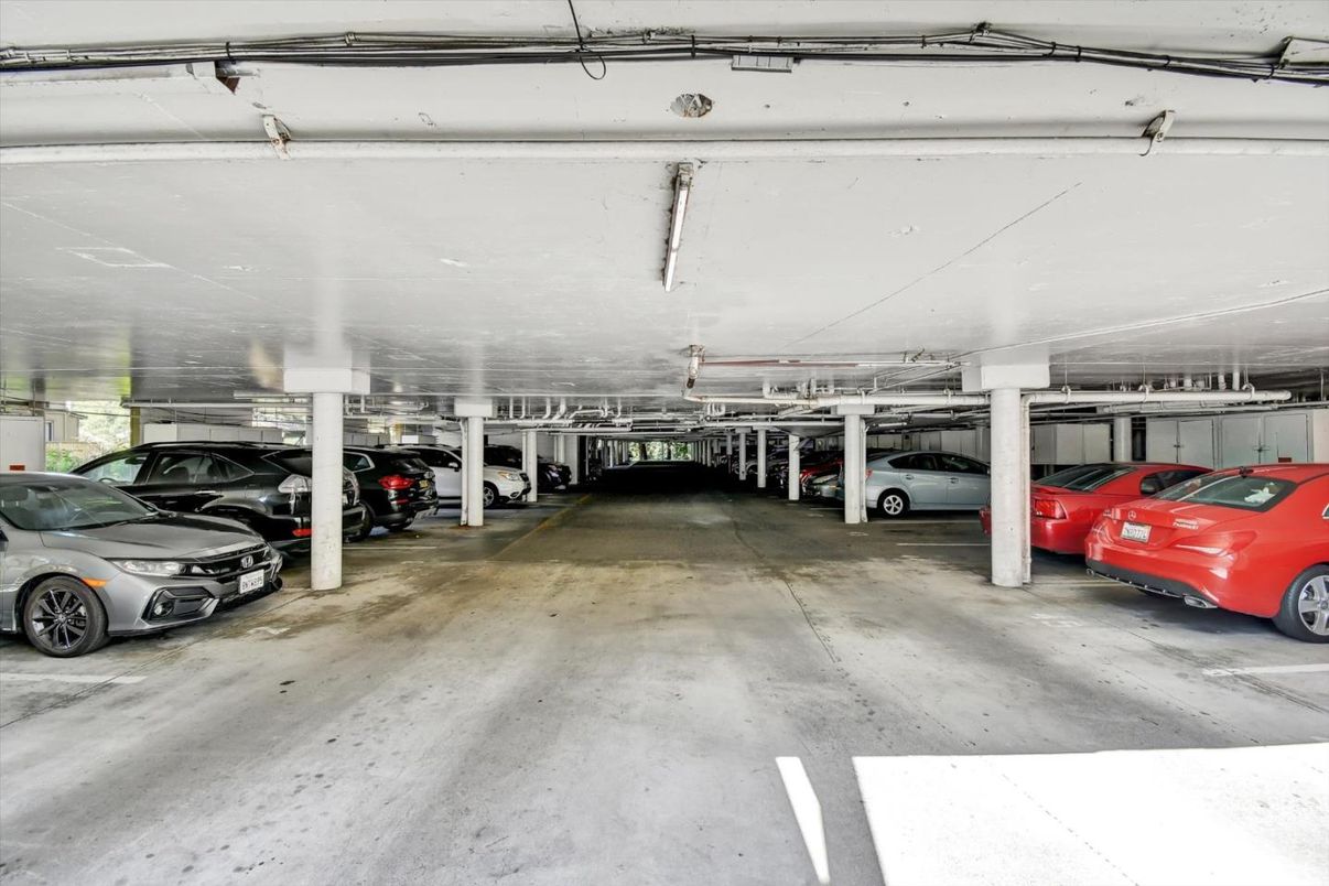 Garage, Interior