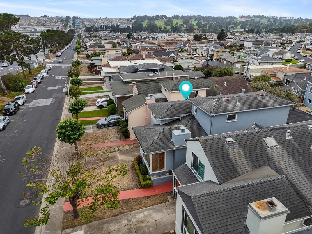 Exterior, Drone