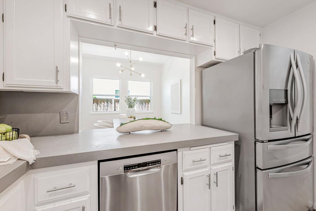 Interior, Kitchen, Pendant Lights, Stainless Steel Appliances