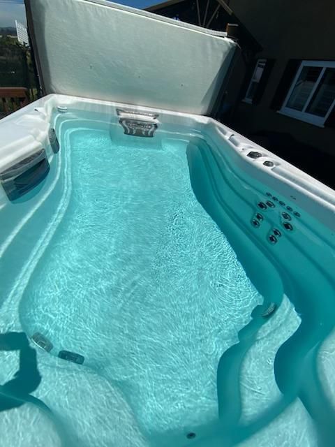 Exterior, Hot Tub, Pool