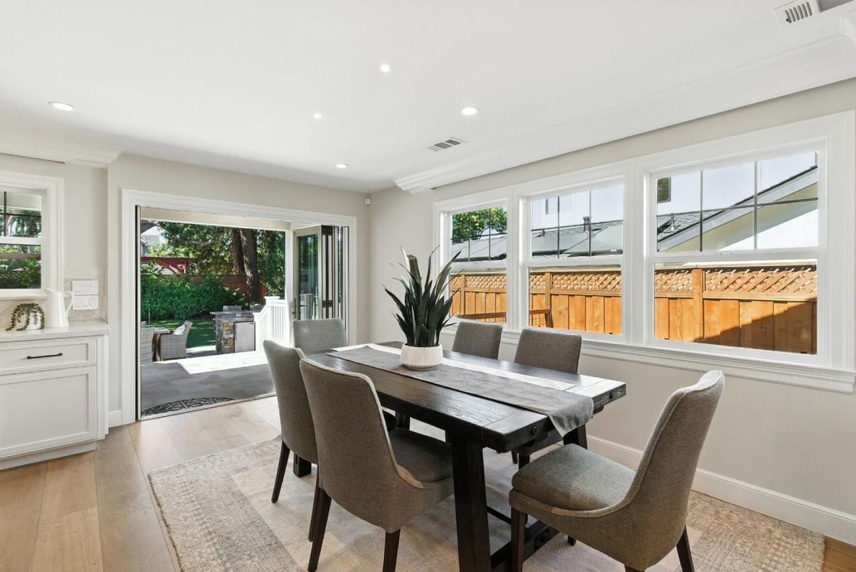 Dining room, Interior, Recessed Lighting, Wood Texture Flooring