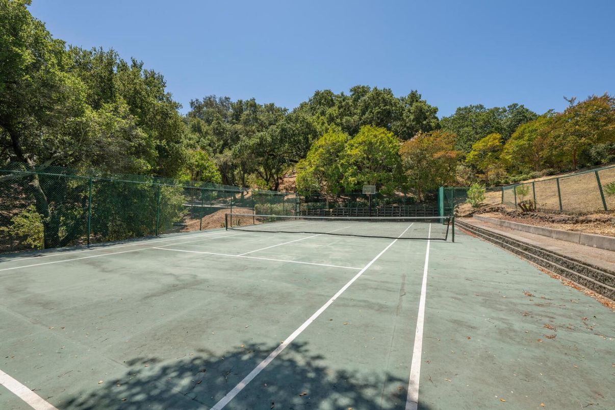 Exterior, Tennis Courts