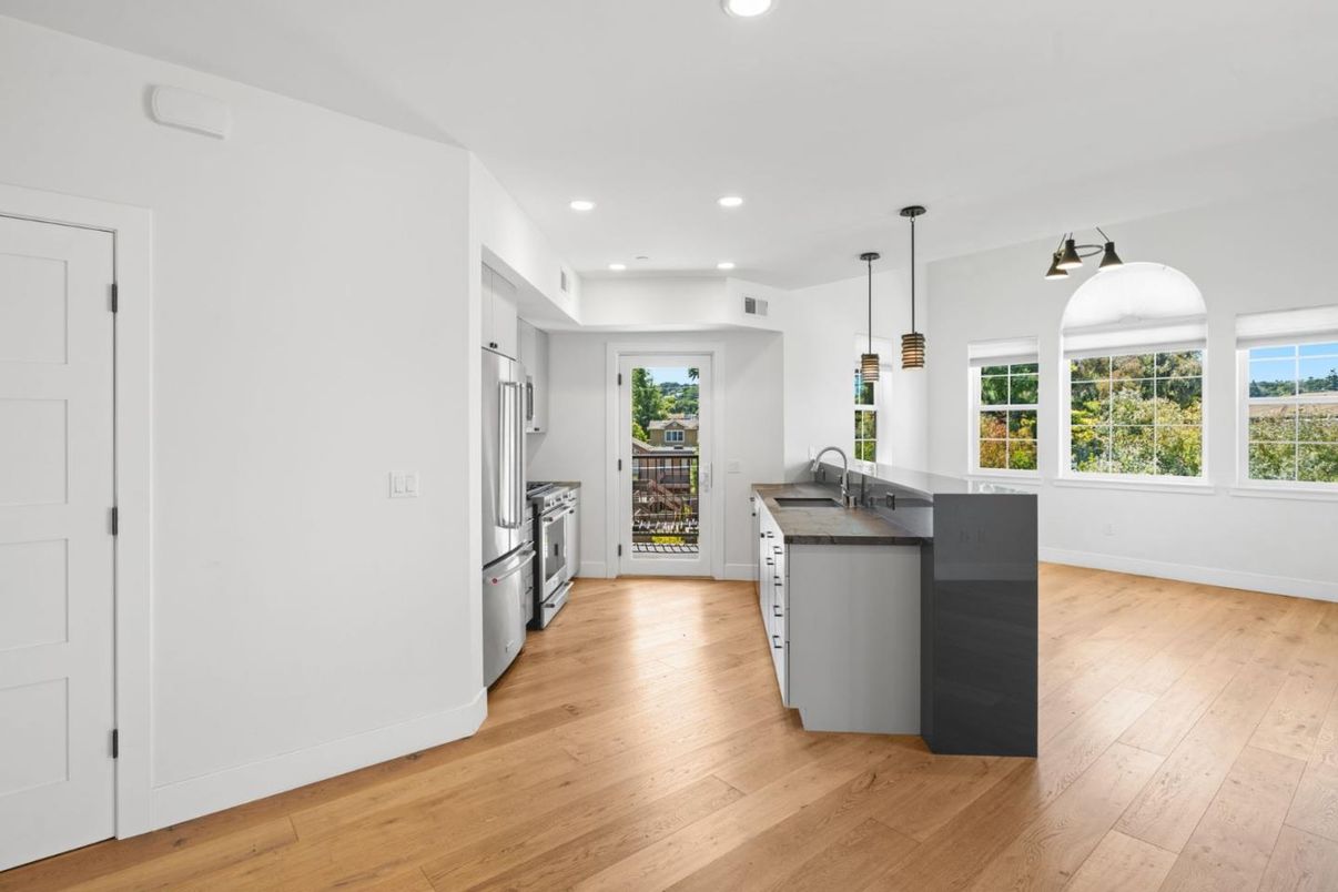 Interior, Kitchen, Pendant Lights, Recessed Lighting, Wood Texture Flooring
