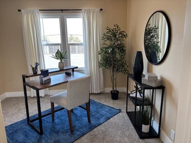 Home Office, Interior