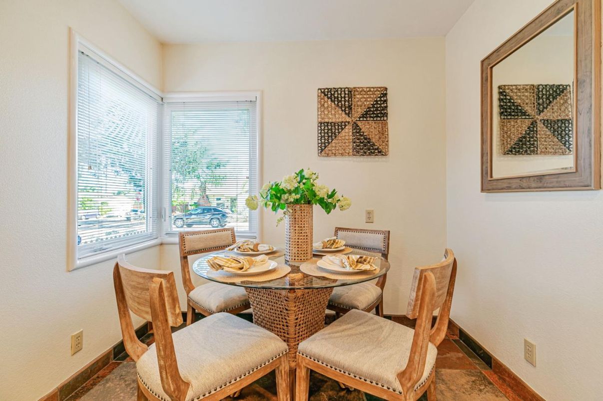 Dining room, Interior