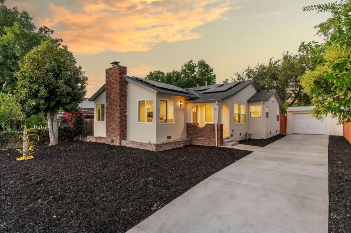 Backyard, Detached Garage, Exterior, Solar Panels