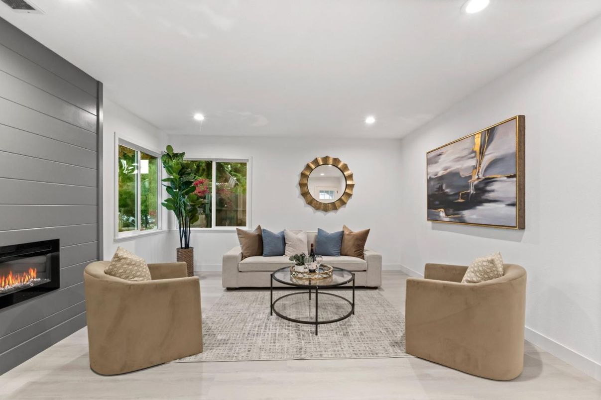 Fireplace, Interior, Living room, Recessed Lighting