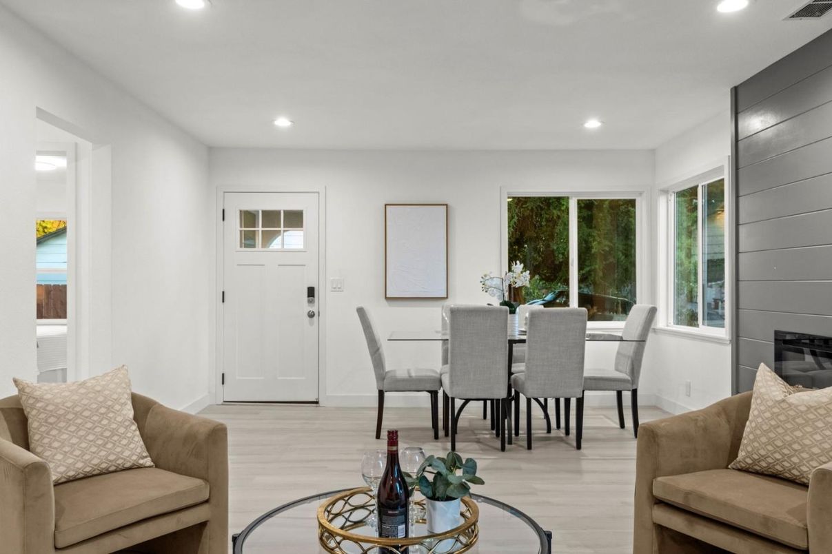 Dining room, Interior, Recessed Lighting, Wood Texture Flooring