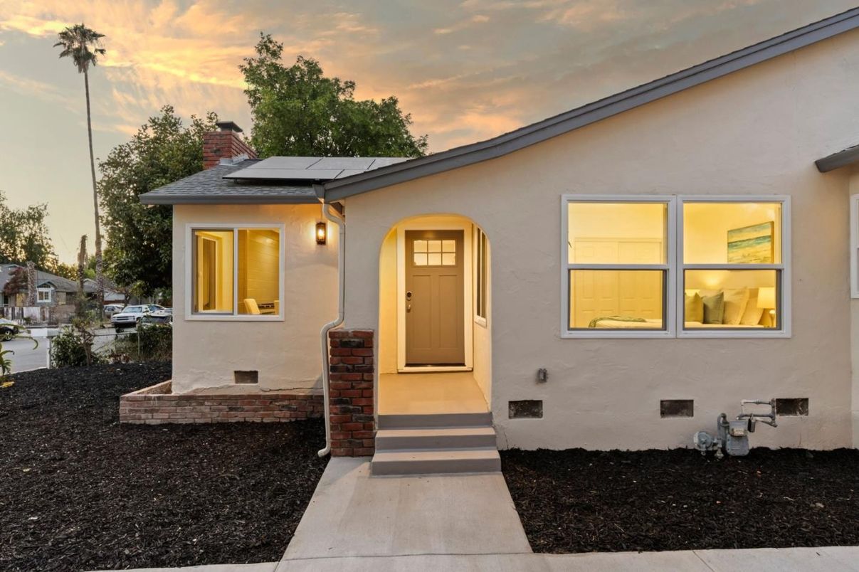 Exterior, Solar Panels