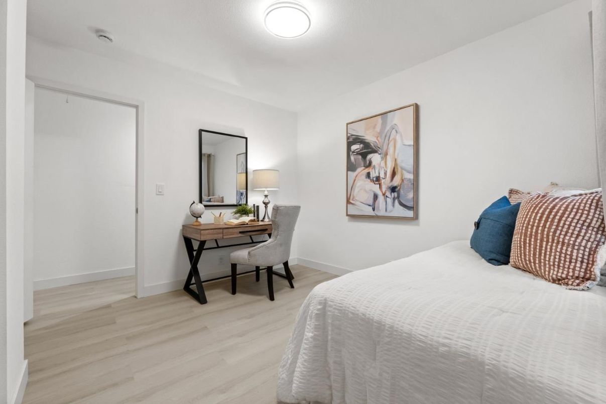 Bedroom, Home Office, Interior, Wood Texture Flooring