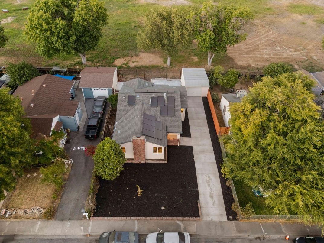 Exterior, Drone