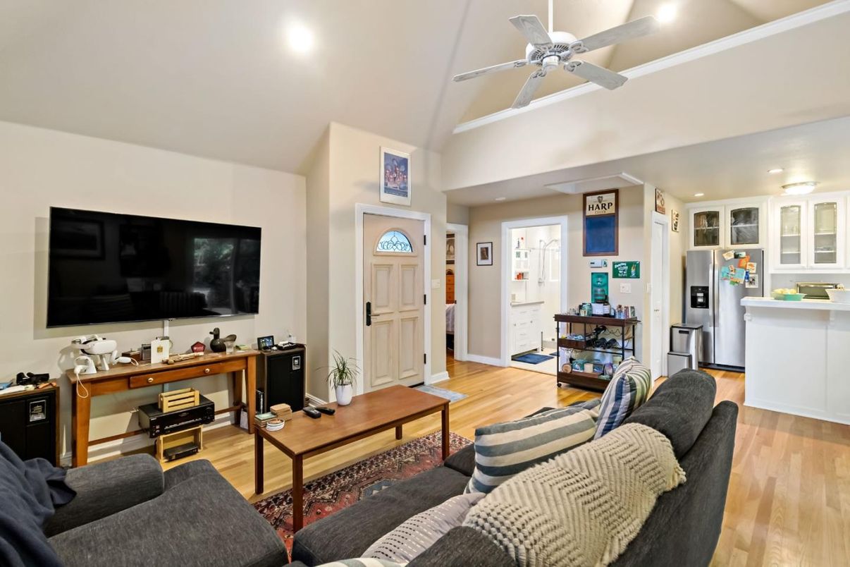 Interior, Kitchen, Living room, Recessed Lighting, Wood Texture Flooring