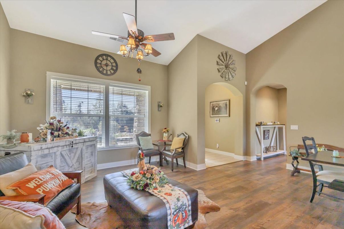 Dining room, Interior, Living room, Wood Texture Flooring