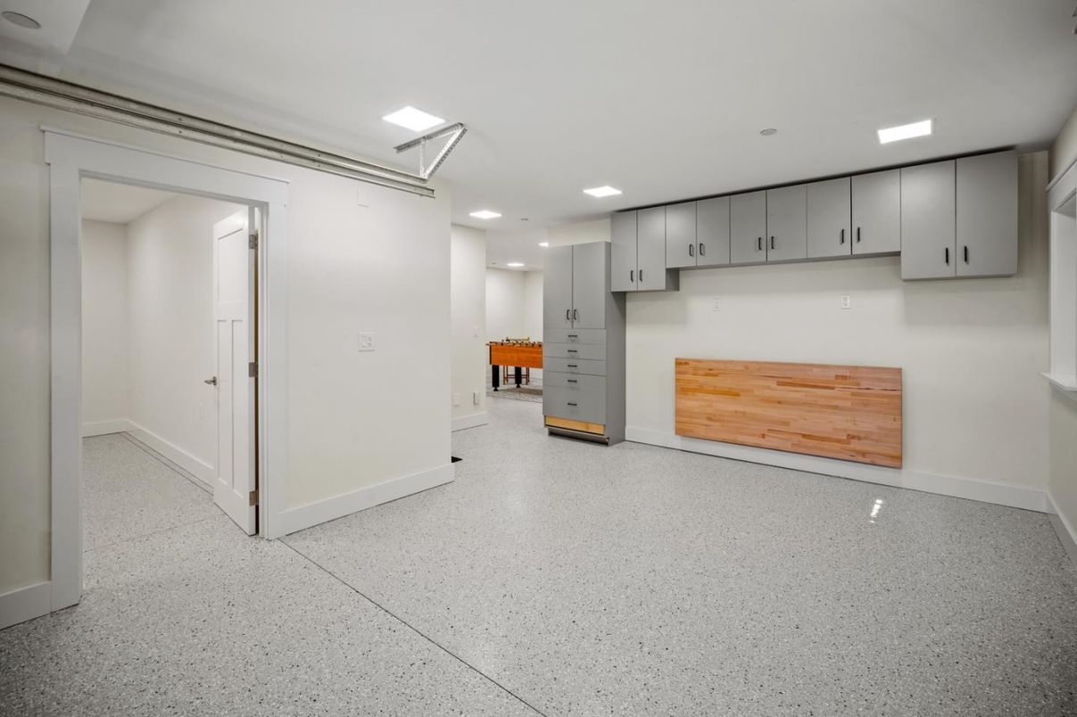 Interior, Recessed Lighting