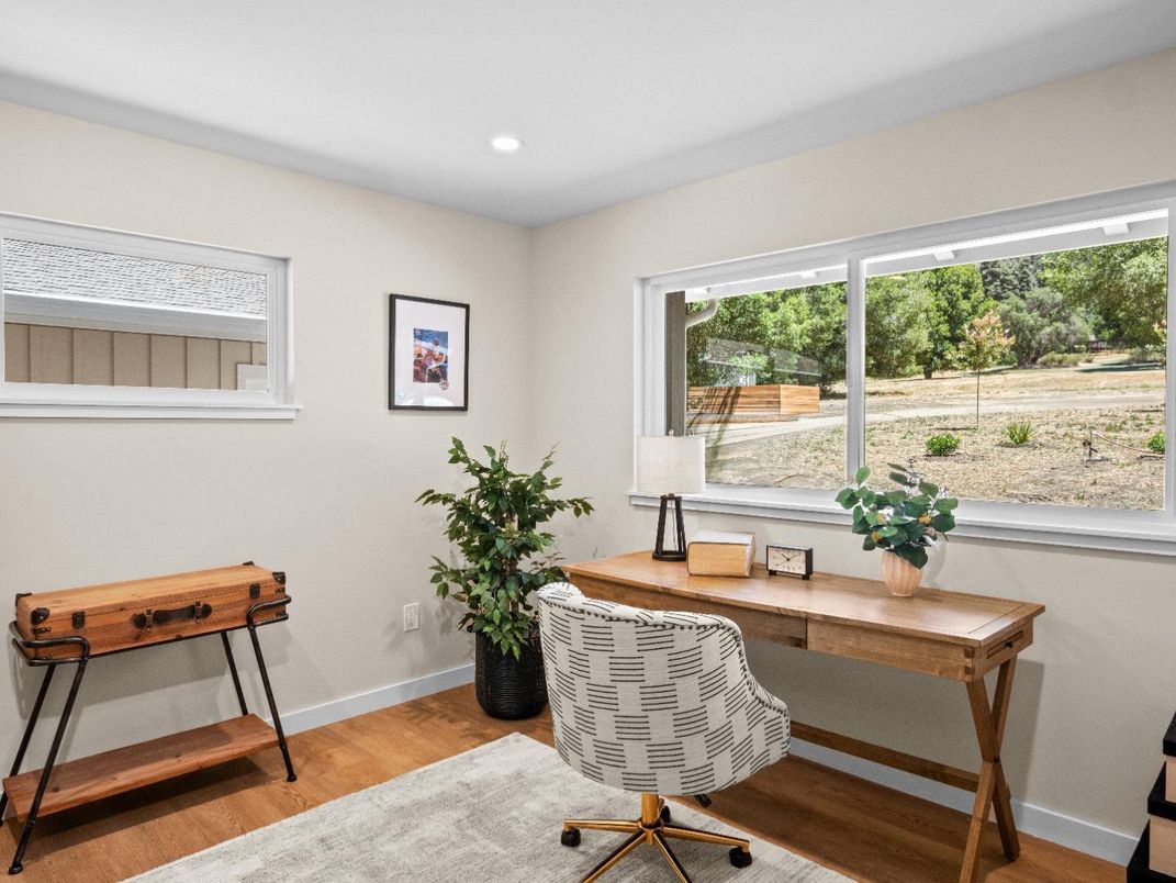 Home Office, Interior, Recessed Lighting, Wood Texture Flooring