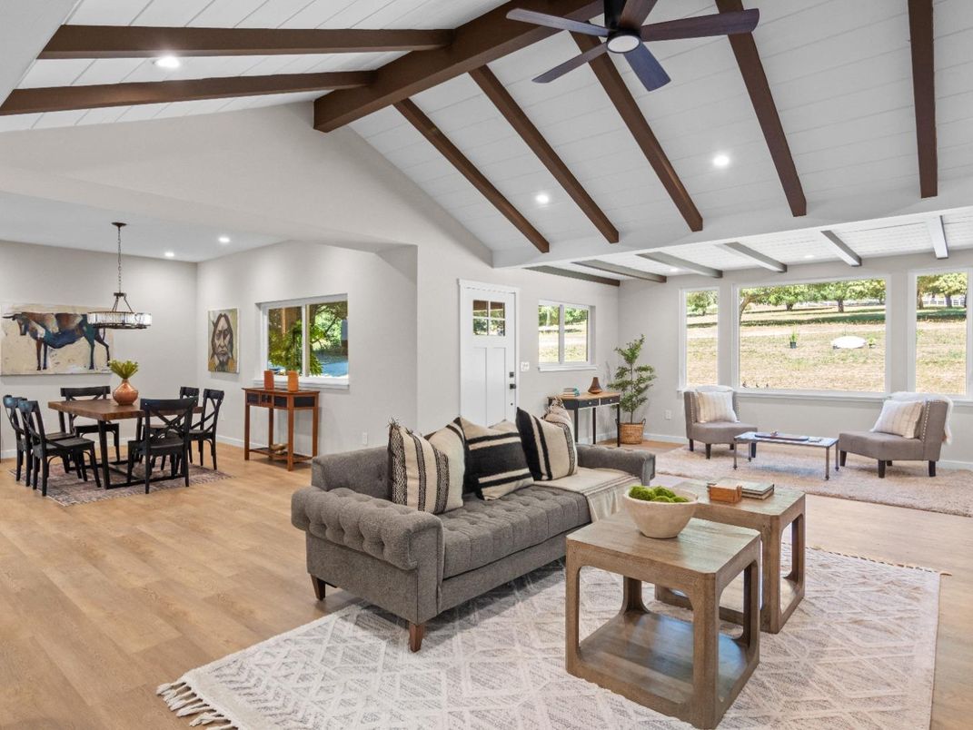 Dining room, Interior, Living room, Pendant Lights, Recessed Lighting, Wooden Beams, Wood Texture Flooring