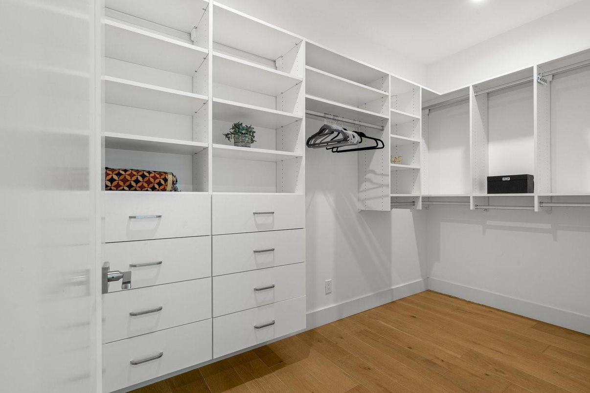 Interior, Recessed Lighting, Walk-in Closets, Wood Texture Flooring
