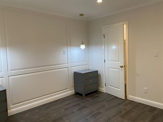 Interior, Pendant Lights, Recessed Lighting, Wood Texture Flooring