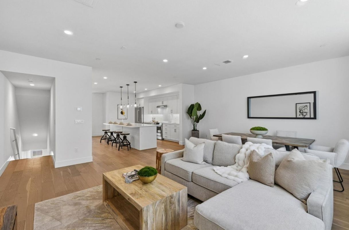 Dining room, Interior, Kitchen, Living room, Pendant Lights, Recessed Lighting, Wood Texture Flooring