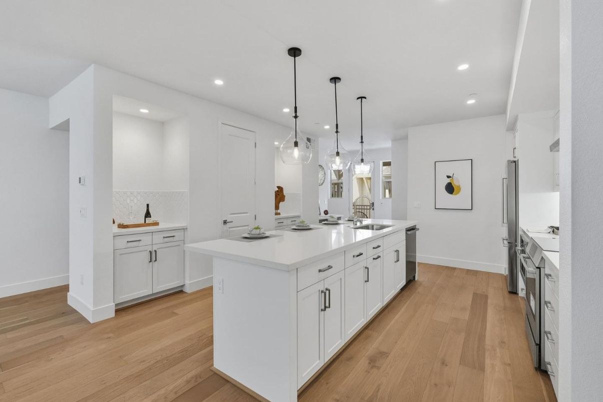 Interior, Kitchen, Pendant Lights, Recessed Lighting, Wood Texture Flooring