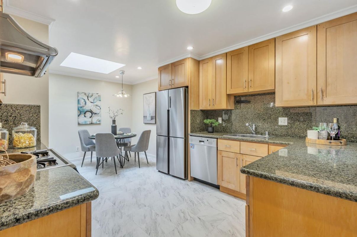 Dining room, Interior, Kitchen, Marble, Pendant Lights, Recessed Lighting, Stainless Steel Appliances