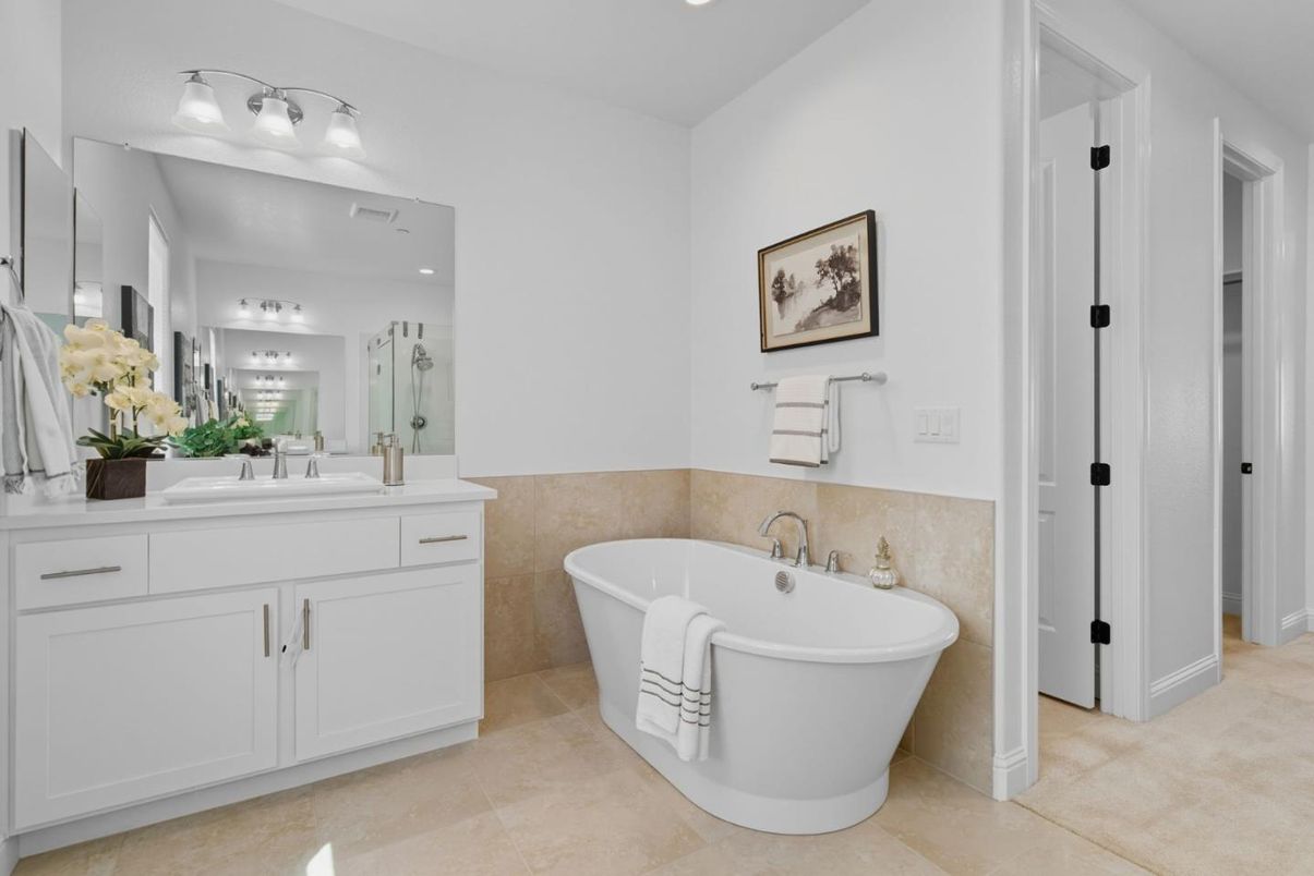 Bathroom, Dual Sink Vanities, Free Standing Baths, Interior, Recessed Lighting