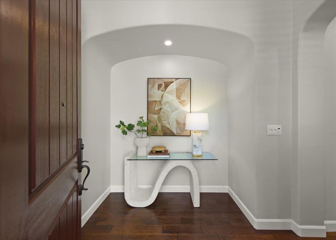 Interior, Recessed Lighting, Wood Texture Flooring